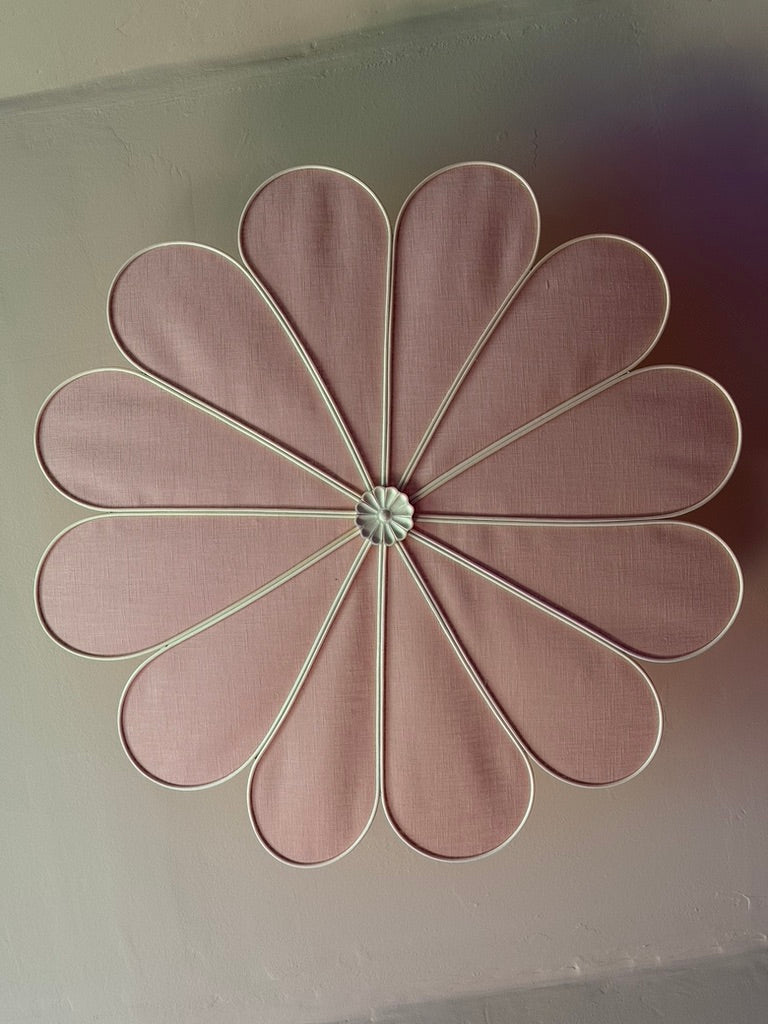 Plafonnier rose clair